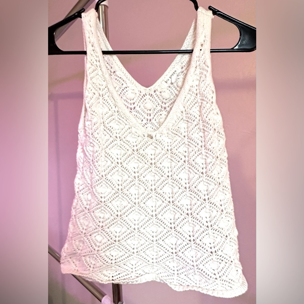 Blu pepper cozy white crochet top